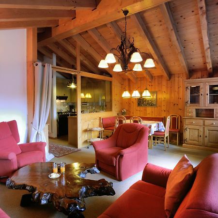 Apartamento Cosy 3.5 Piece A Taesch Exterior foto