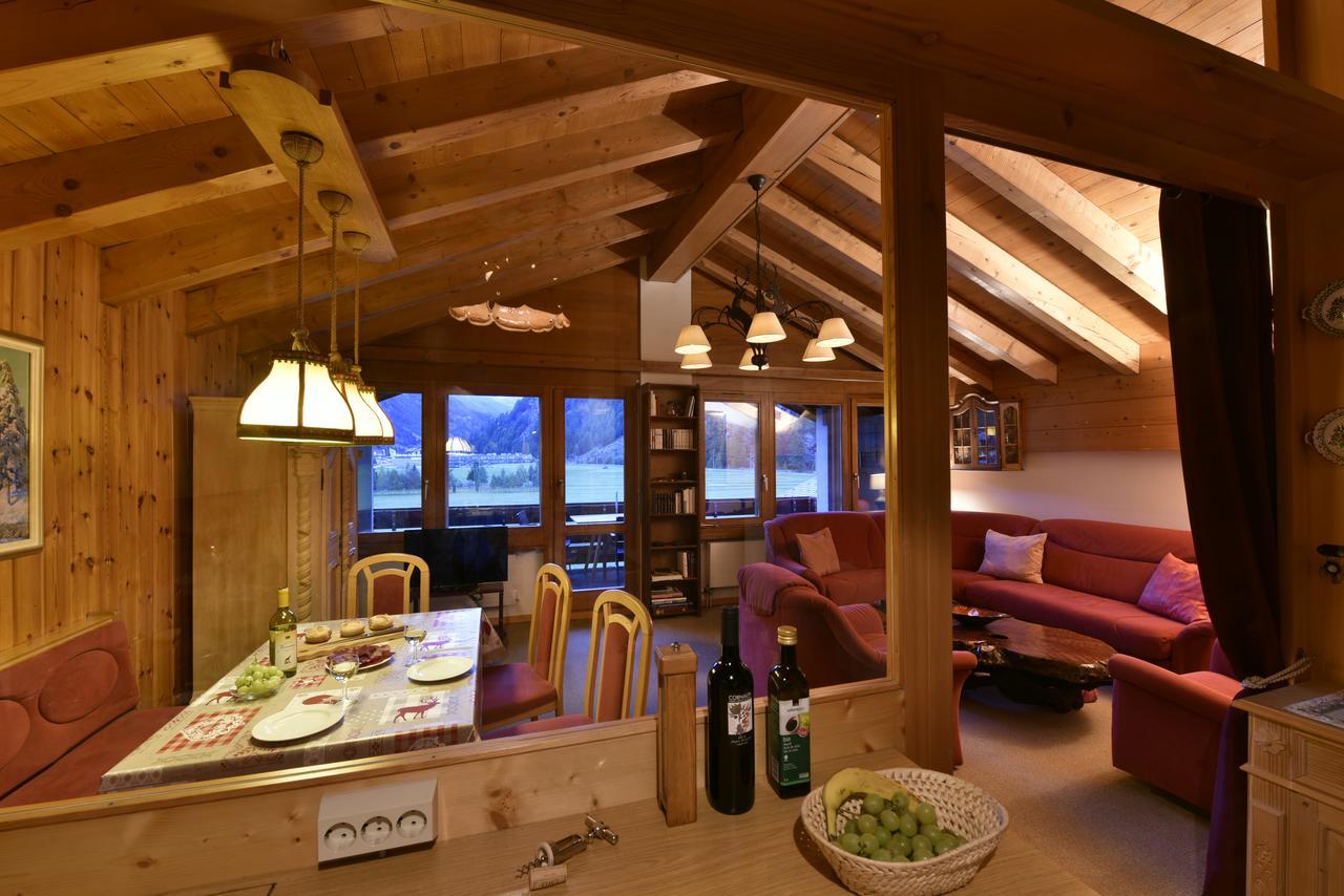 Apartamento Cosy 3.5 Piece A Taesch Exterior foto