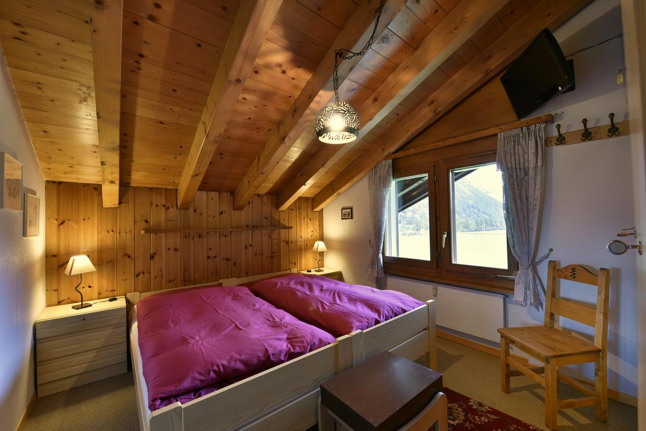 Apartamento Cosy 3.5 Piece A Taesch Exterior foto