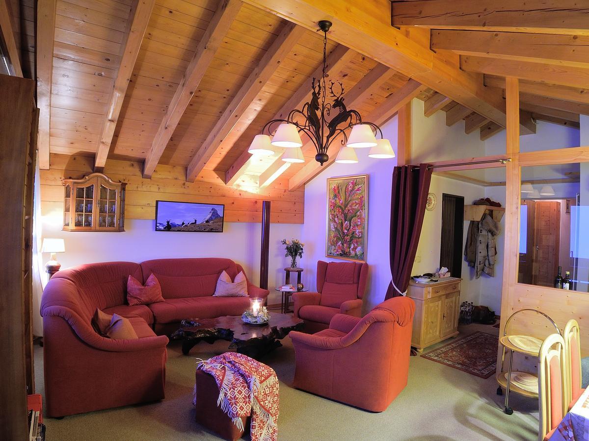 Apartamento Cosy 3.5 Piece A Taesch Exterior foto