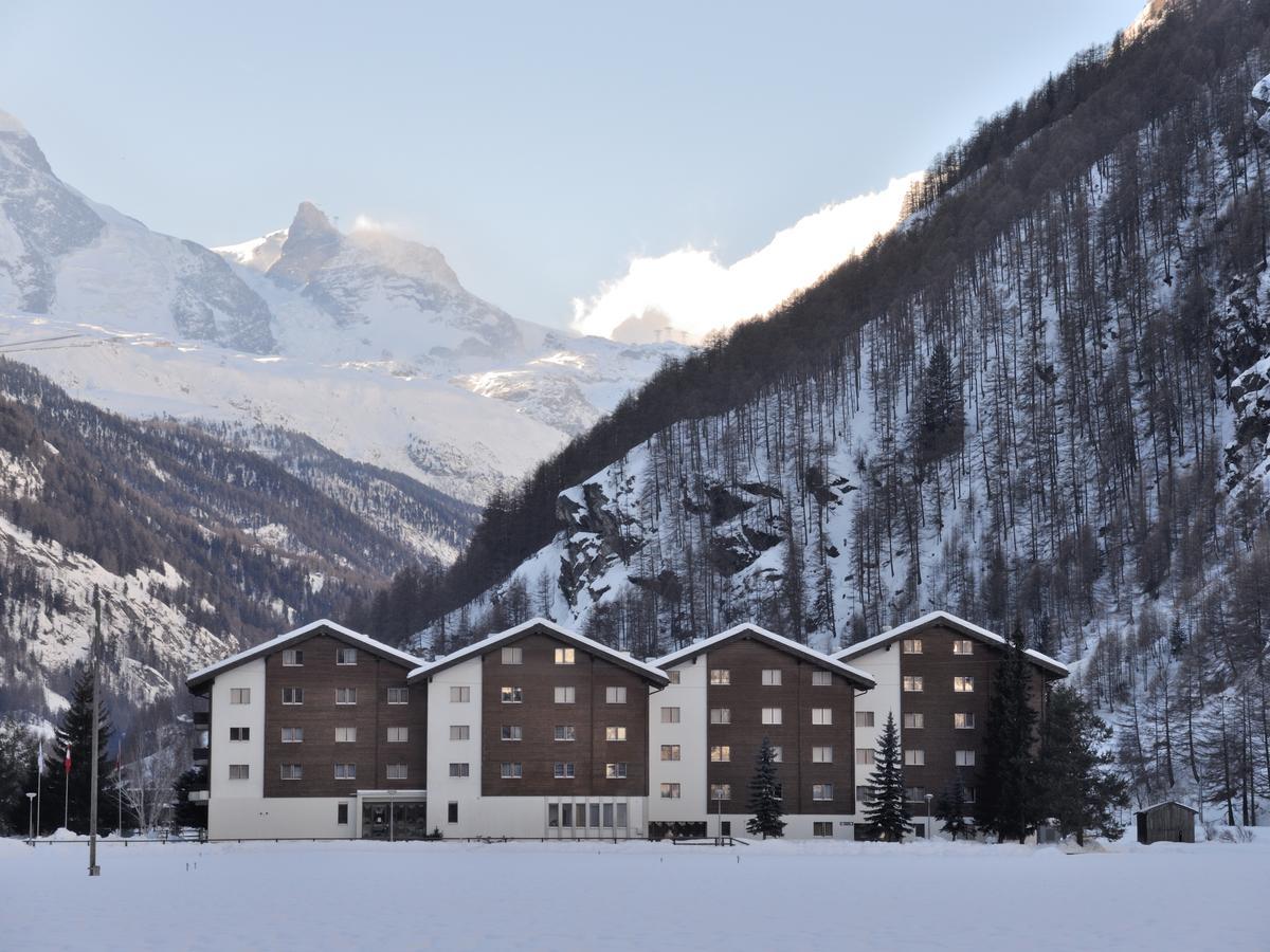 Apartamento Cosy 3.5 Piece A Taesch Exterior foto